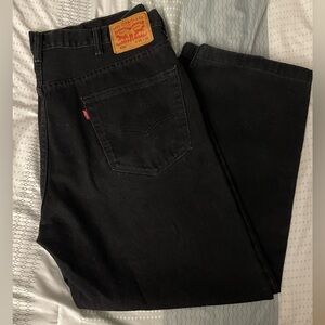*LIMITED TIME DISCOUNT*Levi's Men's Relaxed Black Jeans, like new. Size 40x32.